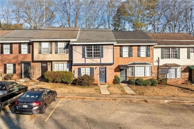 property at 1096 Chinook St