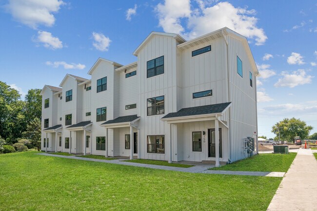 Clear Lake Twinhomes