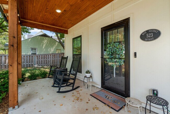 523 W Detroit St in Broken Arrow, OK - Building Photo - Building Photo