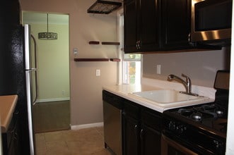 349 Bloomfield Ave-Unit -9 in Verona, NJ - Building Photo - Building Photo