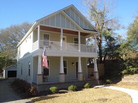 330 N Leak St in Southern Pines, NC - Building Photo