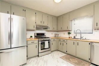 4065 Maxanne Dr NW in Kennesaw, GA - Building Photo - Building Photo