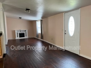 34 S Dean Rd in Orlando, FL - Foto de edificio - Building Photo