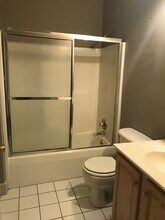 1046 Dudley Ave, Unit #1 in Louisville, KY - Building Photo - Building Photo