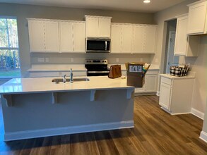 47 Wood Spring Ct in Fuquay Varina, NC - Foto de edificio - Building Photo