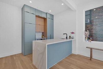 97 Seigel St in Brooklyn, NY - Building Photo - Building Photo