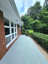813 Crockett Ct in Decatur, GA - Building Photo - Building Photo