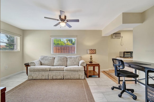 7959 Hyde Park Ave in North Port, FL - Building Photo - Building Photo