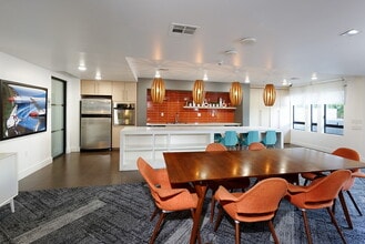 5600 Wilshire in Los Angeles, CA - Building Photo - Building Photo