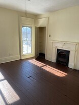 210 Lawrence St in Newark, OH - Building Photo