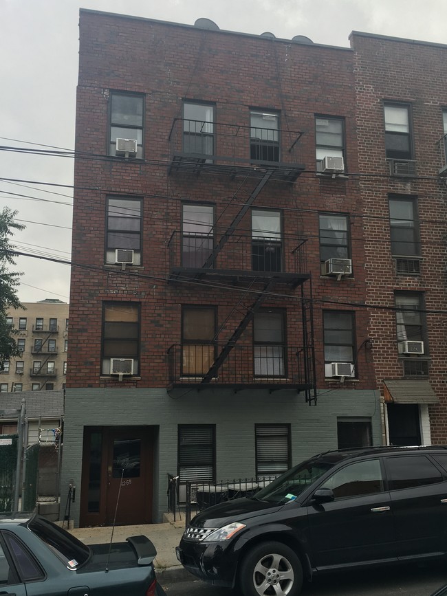 42-68 Ketcham St in Flushing, NY - Foto de edificio - Building Photo