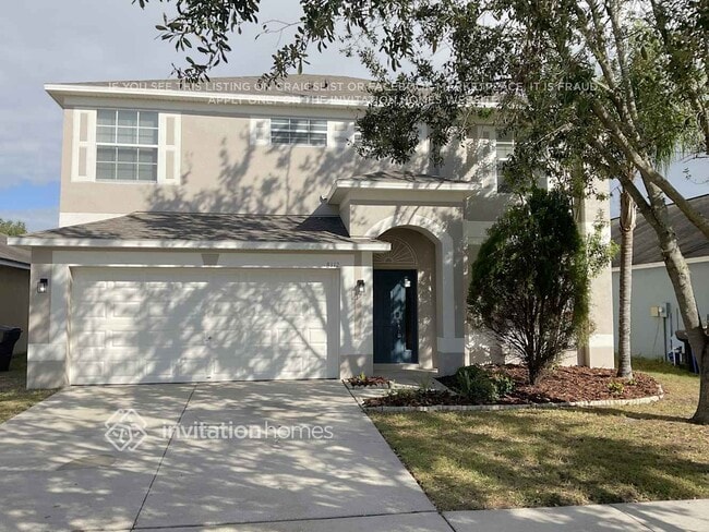 property at 8112 Alamosa Wood Ave