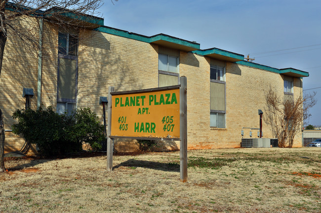 Planet Plaza Apartments