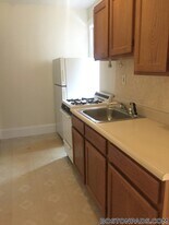 157 Summer St, Unit 9F in Somerville, MA - Building Photo