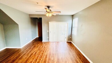2215 Aurora Dr in Pingree Grove, IL - Building Photo - Building Photo