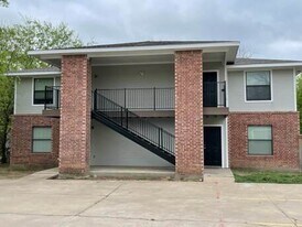 852 W Vanderbilt St, Unit 1101 in Stephenville, TX - Building Photo