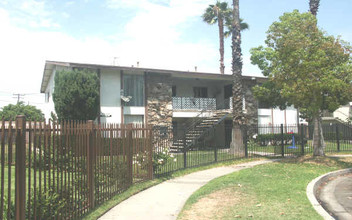 858 S Dakota St in Anaheim, CA - Building Photo - Building Photo