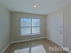 118 Bush Dr in Venus, TX - Building Photo - Building Photo