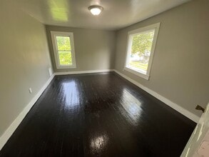 246 E Dewald St in Fort Wayne, IN - Building Photo - Building Photo