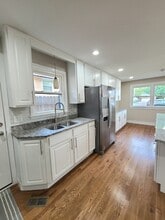 6437 82nd St in Burbank, IL - Building Photo - Building Photo