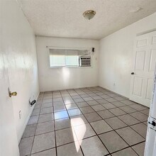 416 Casey St in Baytown, TX - Building Photo - Building Photo