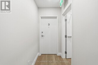 231 Park St N in Hamilton, ON - Building Photo - Building Photo