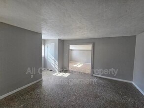 2807 Hertha Ave in Orlando, FL - Foto de edificio - Building Photo