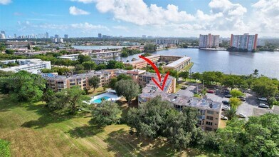 1301 NE 191st St in Miami, FL - Building Photo - Building Photo