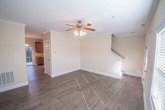 614 N Center St in Johnson City, TN - Building Photo - Building Photo