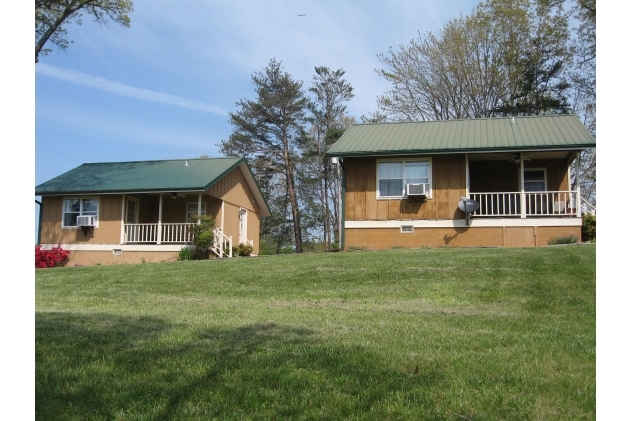 1 Courson View Rd in Franklin, NC - Building Photo