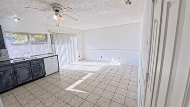 301 Gatewood Rd in Garland, TX - Building Photo - Building Photo