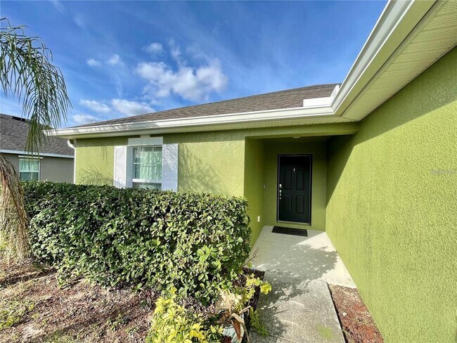 377 Sierra Mike Blvd in Lake Alfred, FL - Foto de edificio - Building Photo