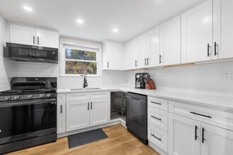 59 Old Albany Post Rd in Ossining, NY - Building Photo - Building Photo