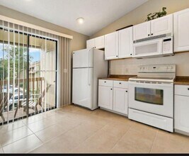 13135 Chadwick Ct in West Palm Beach, FL - Building Photo - Building Photo