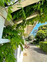 327 Woodland Park in San Leandro, CA - Building Photo - Building Photo