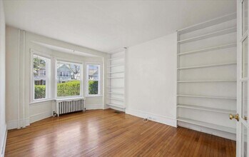 1037 Rees Ave in Bryn Mawr, PA - Foto de edificio - Building Photo