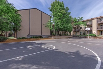 Spanish Hills in Tacoma, WA - Building Photo - Building Photo