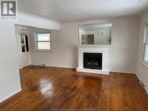 3039 Bruce Ave in Windsor, ON - Building Photo - Building Photo
