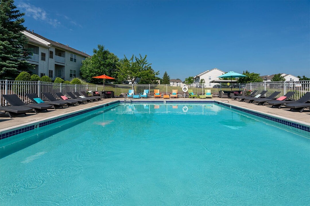 The Glens at Rolling Ridge in Howell, MI - Building Photo