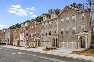 1329 Rosen Rd in Brookhaven, GA - Building Photo