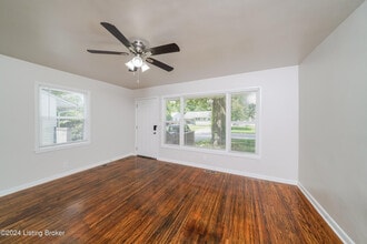 323 S 43rd St in Louisville, KY - Building Photo - Building Photo