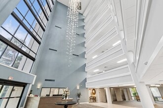 Hampton Apartments in Clearwater, FL - Foto de edificio - Building Photo