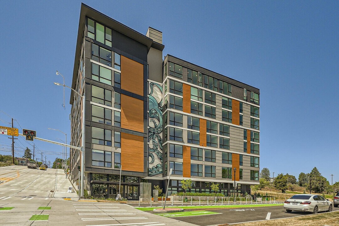 Welcome to AV Lofts! Beautiful views in Tacoma, WA - Building Photo