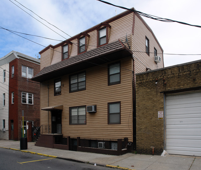 22-24 Paterson St in Newark, NJ - Building Photo - Building Photo