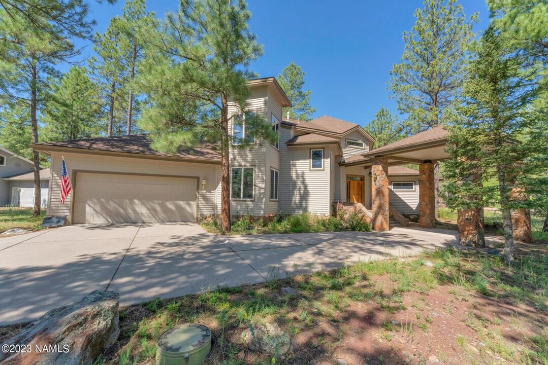 2645 Mary Colter in Flagstaff, AZ - Building Photo