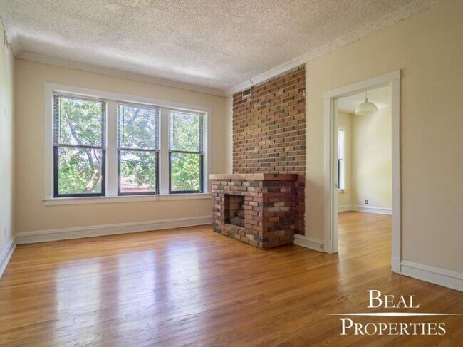 property at 3521 N Racine Ave
