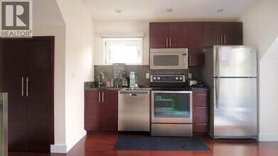 4465 W 7th Ave in Vancouver, BC - Building Photo - Building Photo