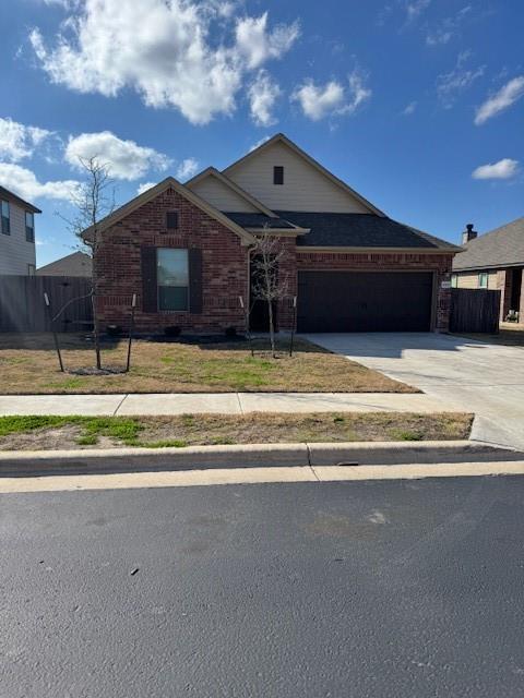 2012 Prickly Pear Dr in Bastrop, TX - Building Photo