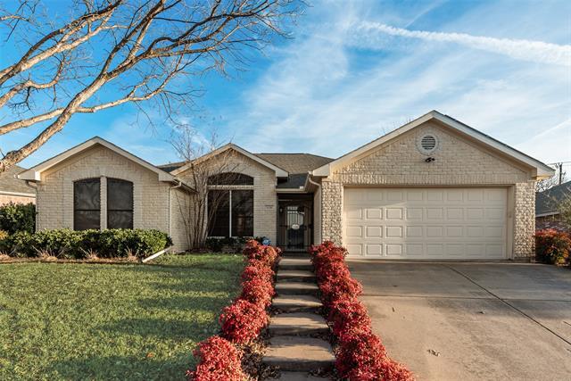 1130 Fawn Meadow Trail in Kennedale, TX - Building Photo - Building Photo