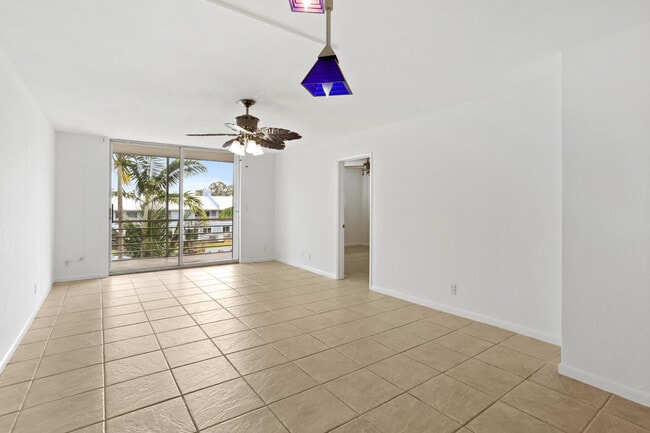 property at 4500 N Federal Hwy